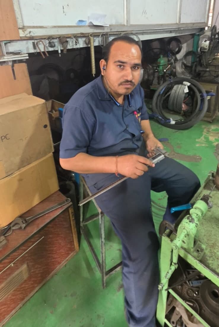 Inspecting springs with a vernier caliper